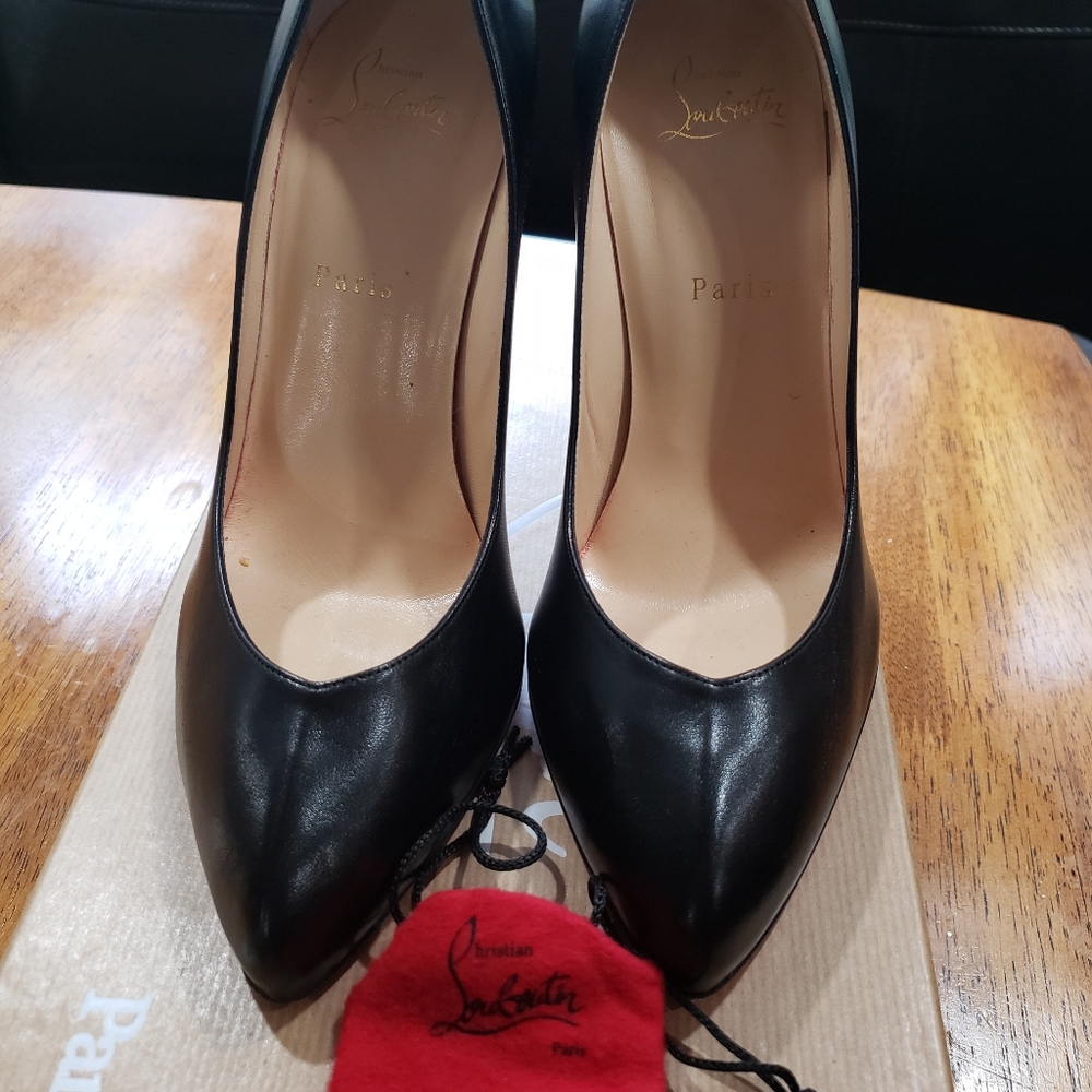 Christian Louboutin size EU 40 US 9.5 Black $350
